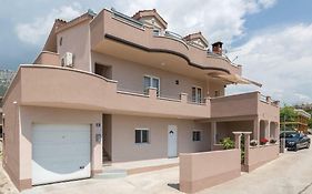 Apartments Mira